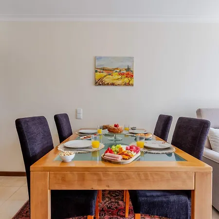 Bright Flat With Balcony & Garage By Hostwise